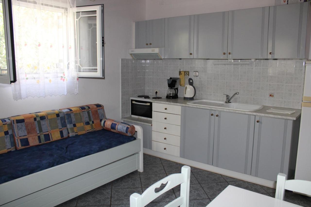 Anastasia Apartments Kampos Marathokampou 外观 照片
